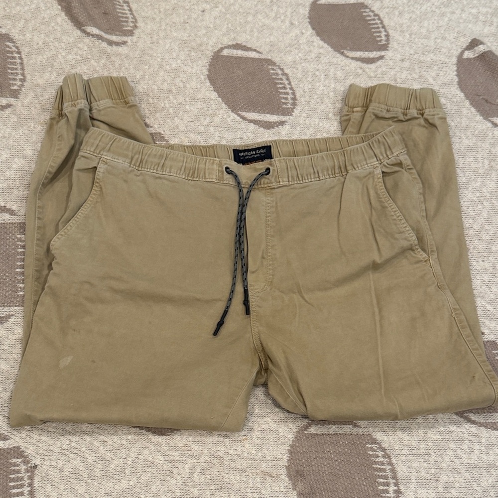 American Eagle Men's Khaki Joggers